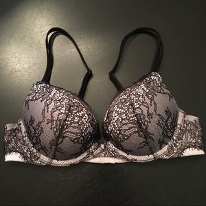 Victoria’s Secret Very Sexy Push-Up 32A